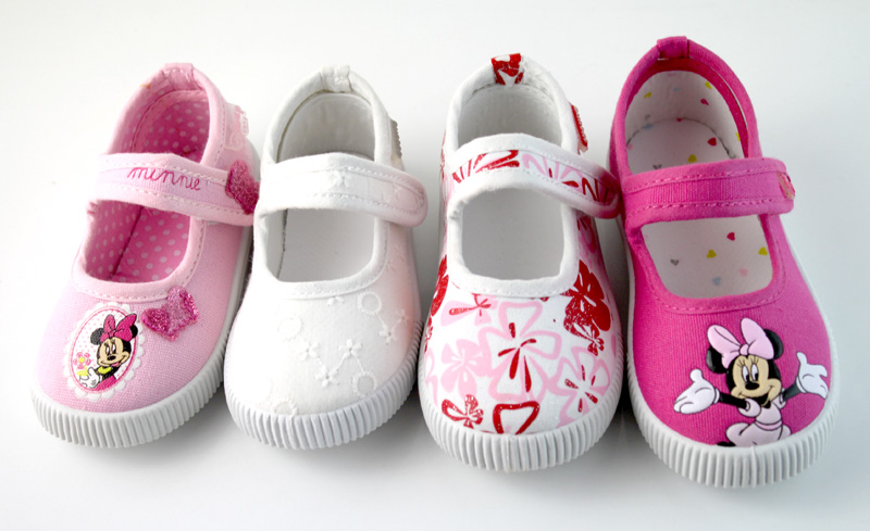 baby shoes 

