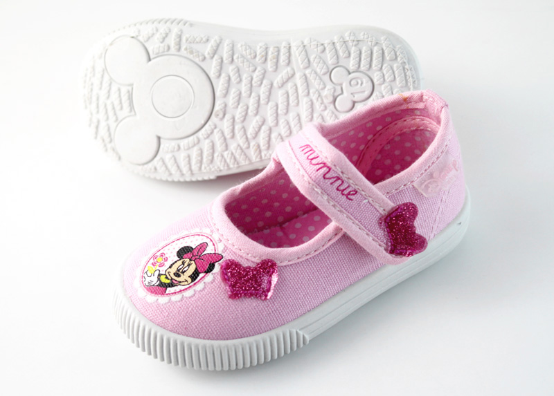 baby shoes 

