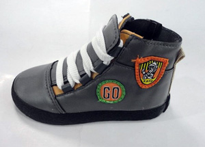 Middle cut pu injection children shoes