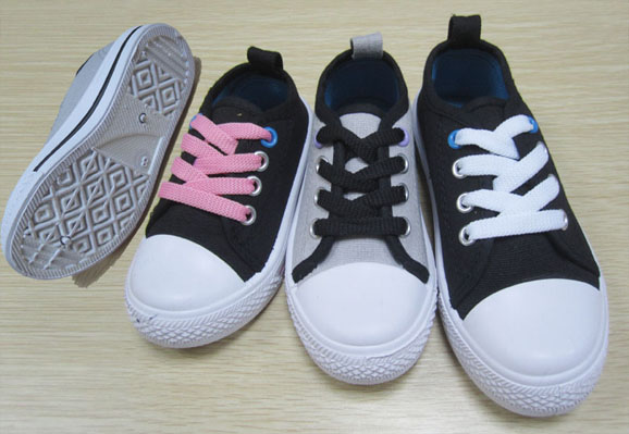 children  canvas shoes

