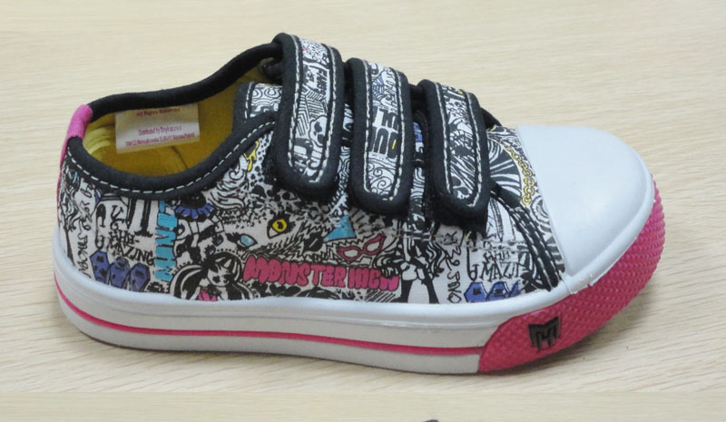 monster high Color printing children canvas shoe,injection shoe...