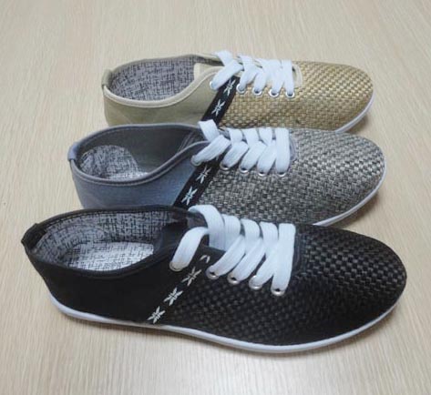 Man working shoes,canvas shoes,casual shoes,,injection shoes...