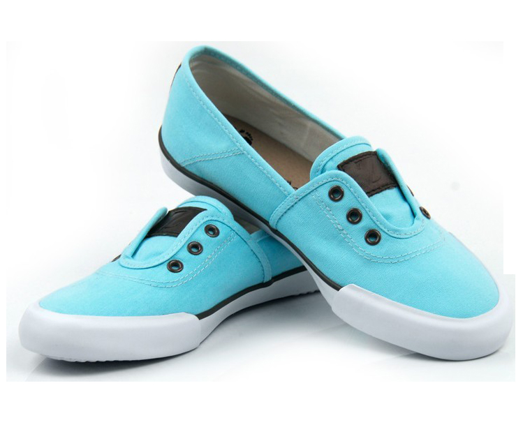 Women leisure canvas shoes / slip on  /  Vulcanized shoes

...