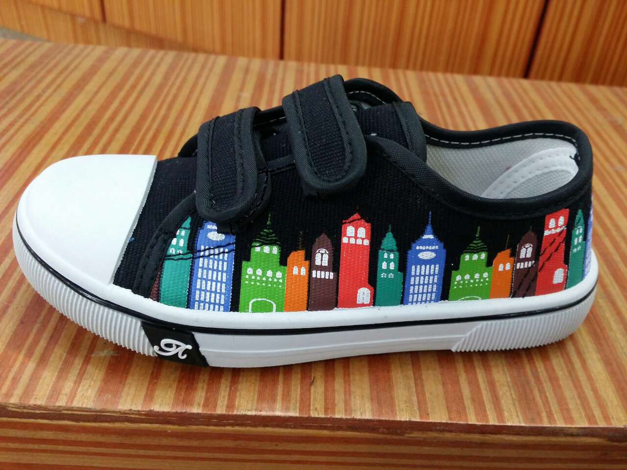 New style Magic Tape kids canvas shoes injection cloth shoes...