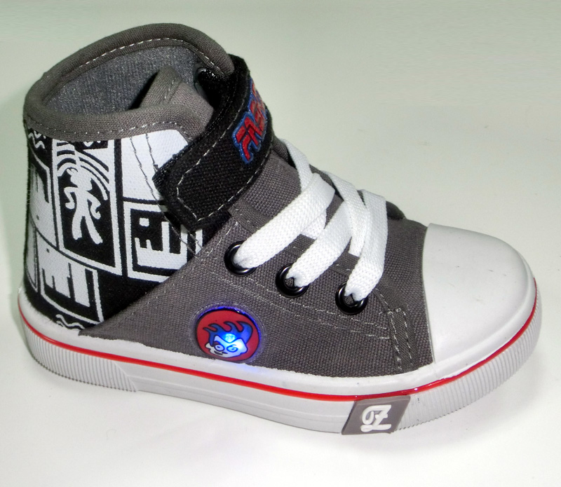 New Style Mid-Cut kids canvas shoes injection cloth shoes
