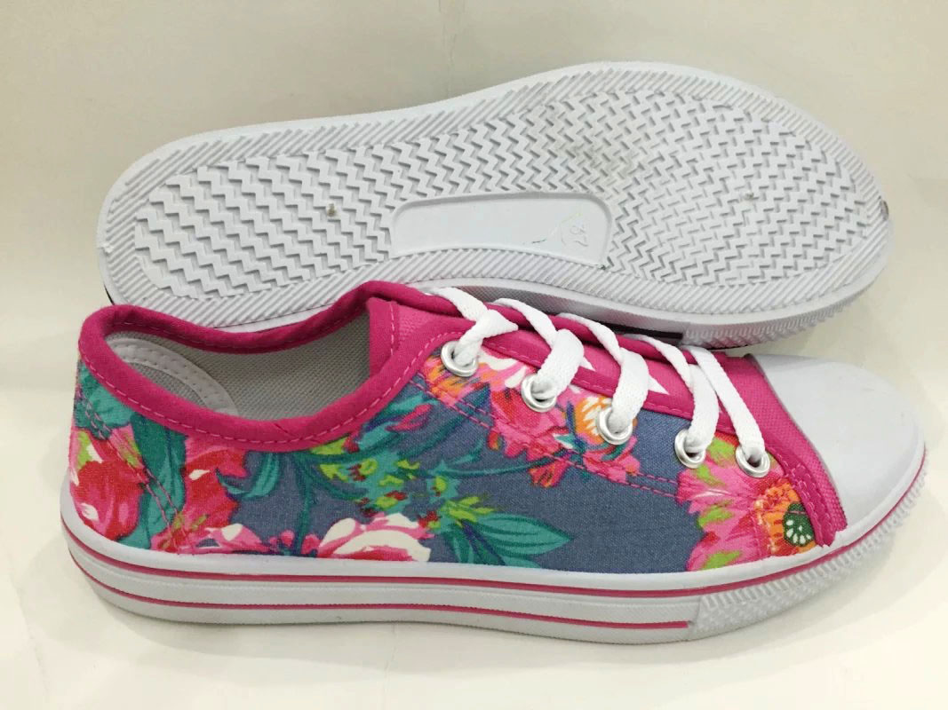 New Style Shoelace Women Canvas Shoes Injection Cloth Shoes
...