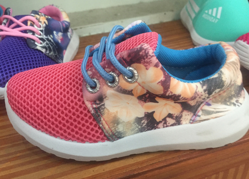 New style fashion children lace up injection sports shoes