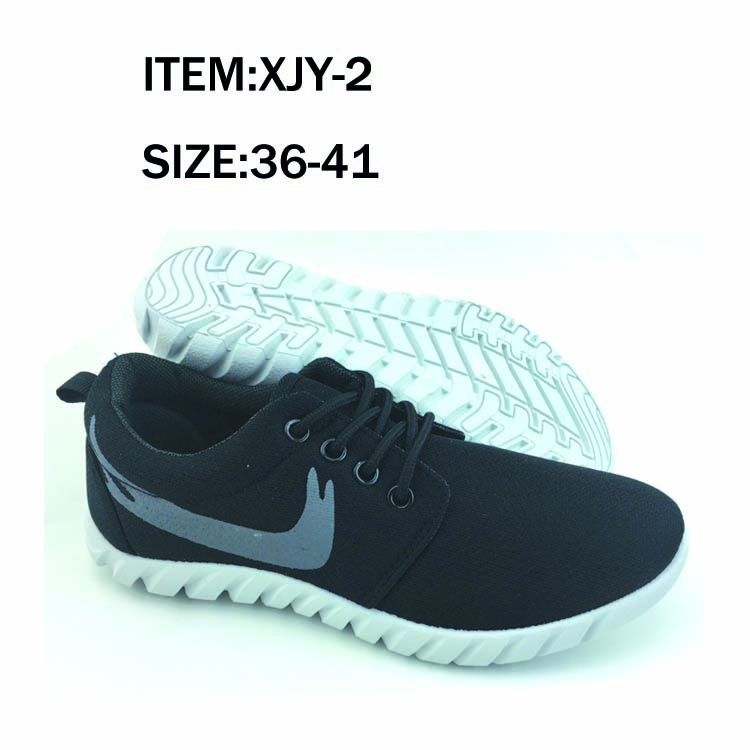 New style fashion breathable sneaker mens football shoes 1...