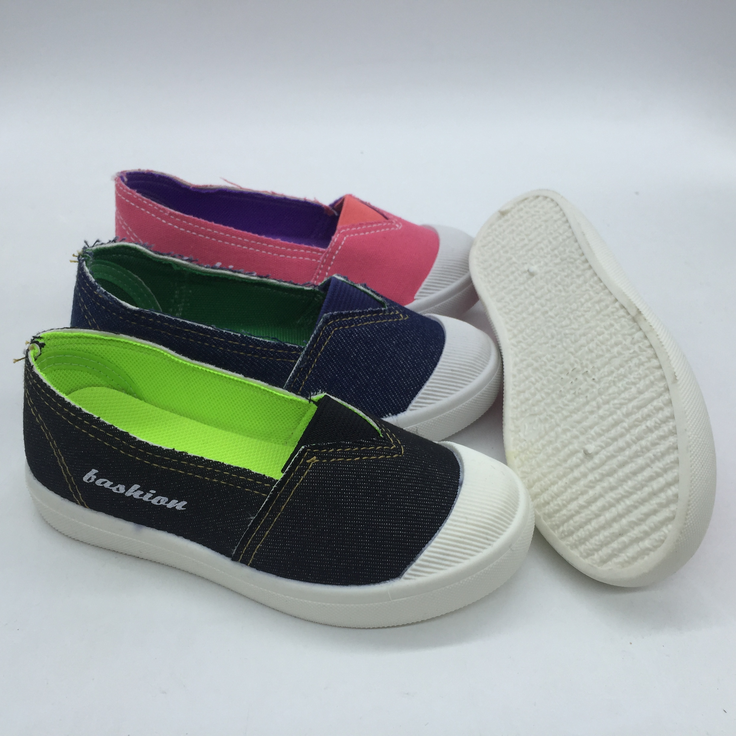 injection canvas shoes kids leisure flat shoes（HH0425-8）...