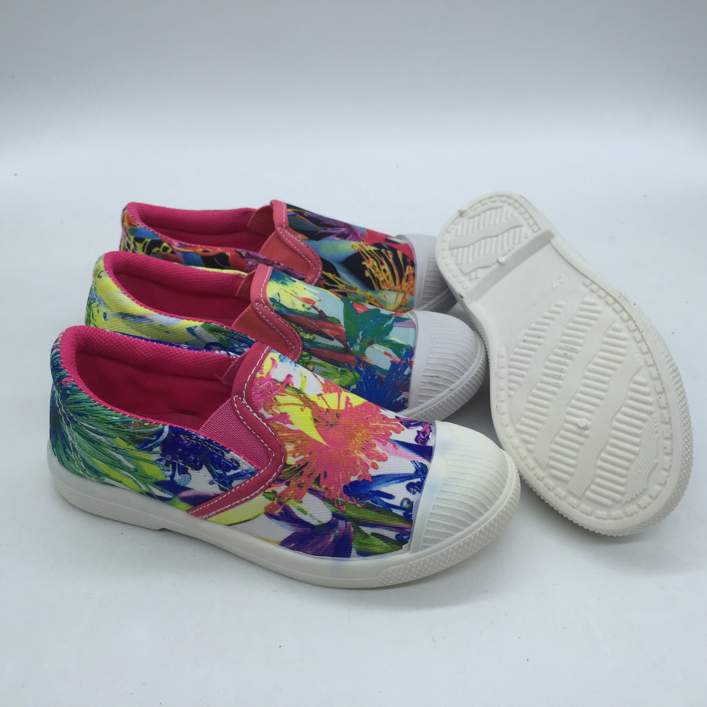 Hot sell injection canvas shoes kids printingcasual flat shoes...