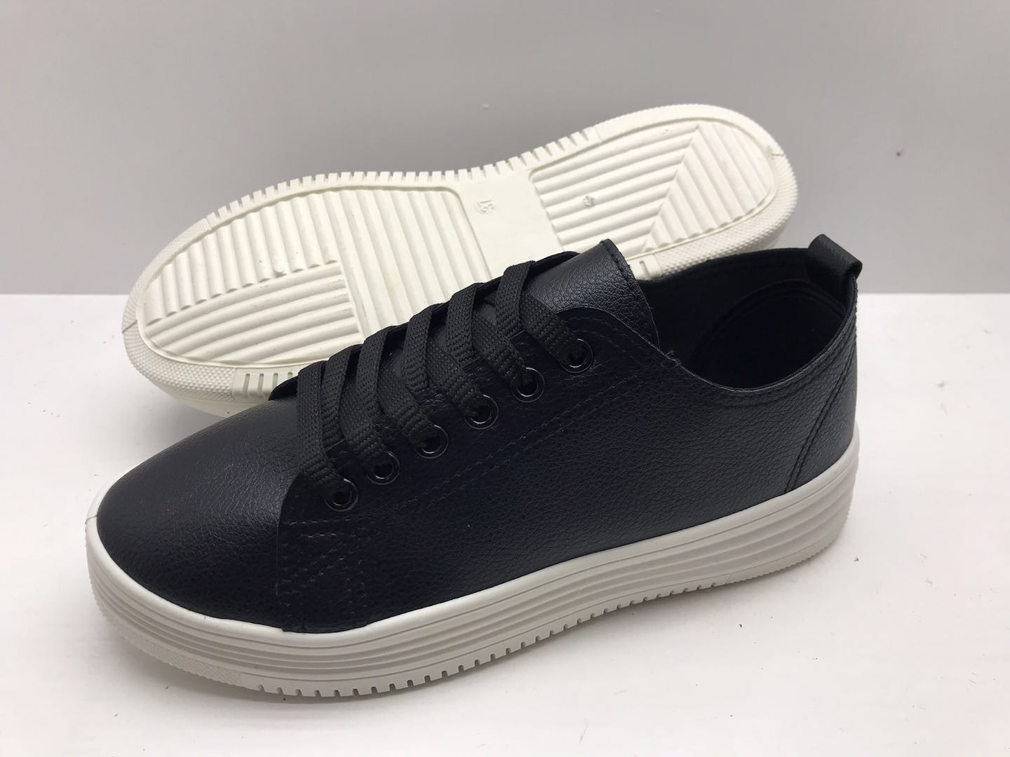 New design men casual shoes sport shoes sneaker shoes (LP19517...